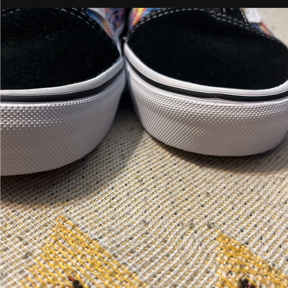 Vans - Picture 4 of 5